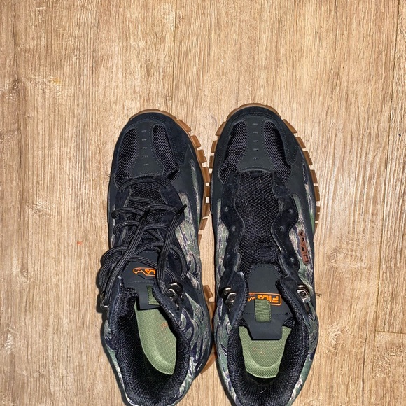 Filas - Picture 5 of 5